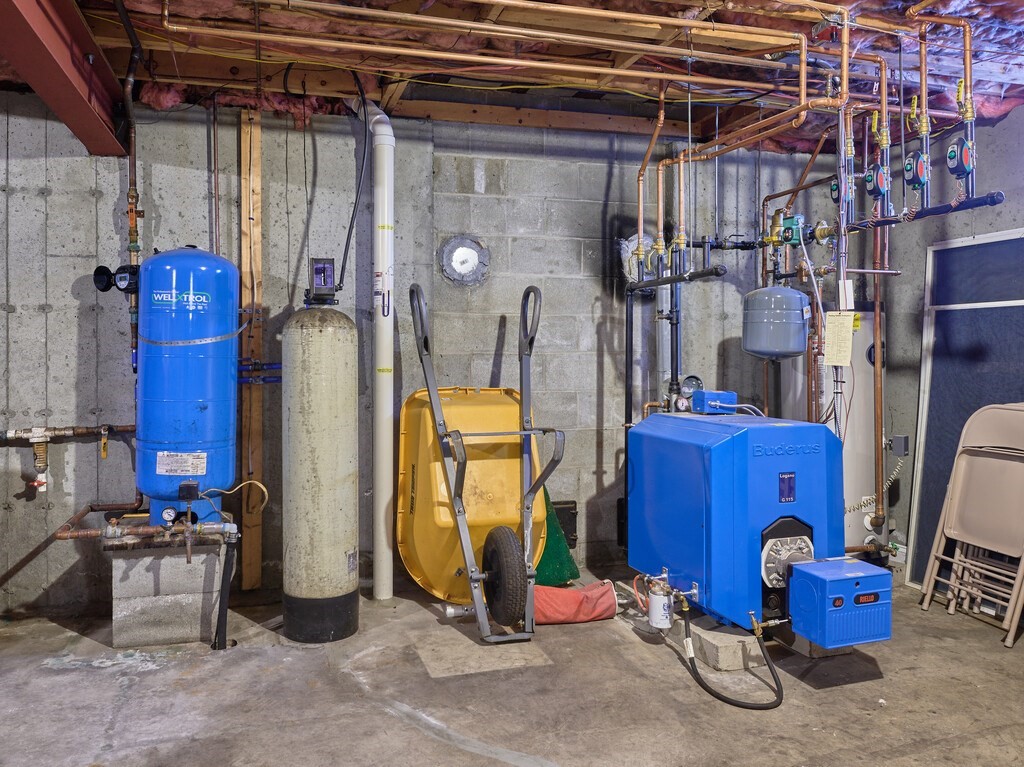 36 Lyons Road Dudley, MA 01571 - Photo 39 of 42