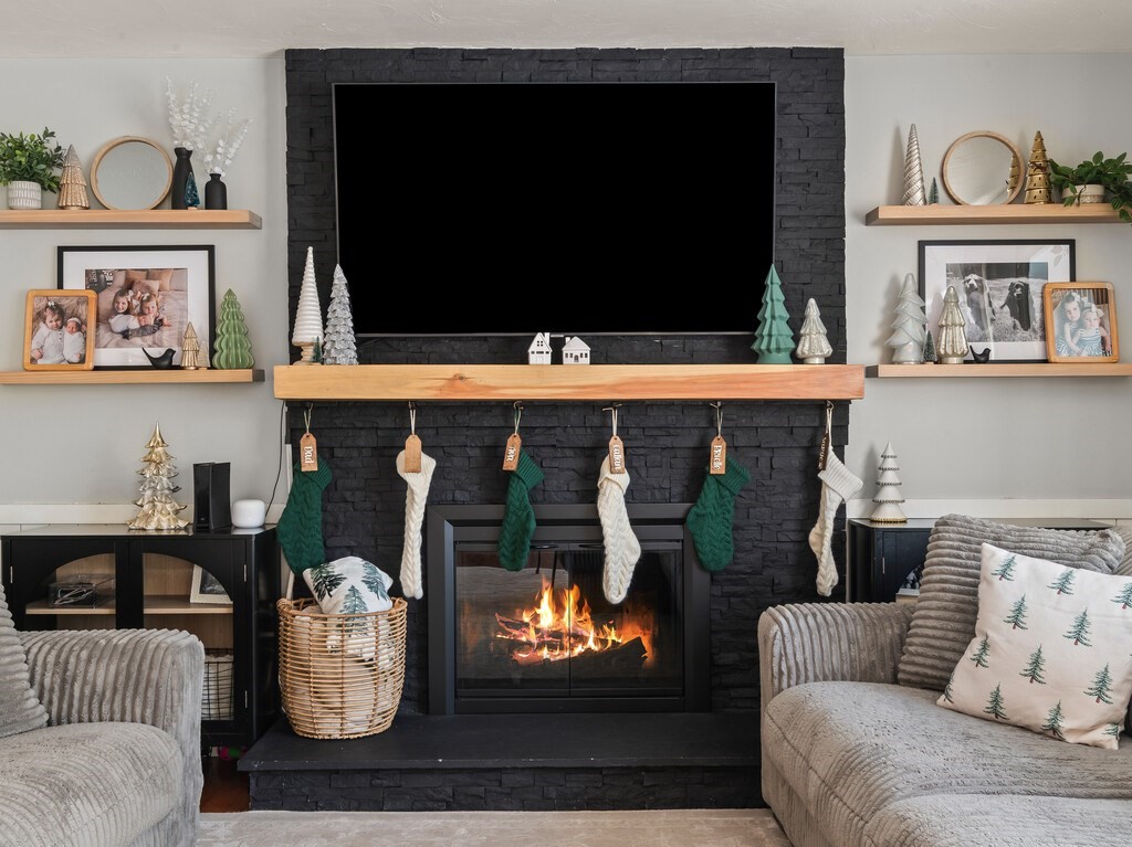 36 Lyons Road Dudley, MA 01571 - Photo 9 of 42