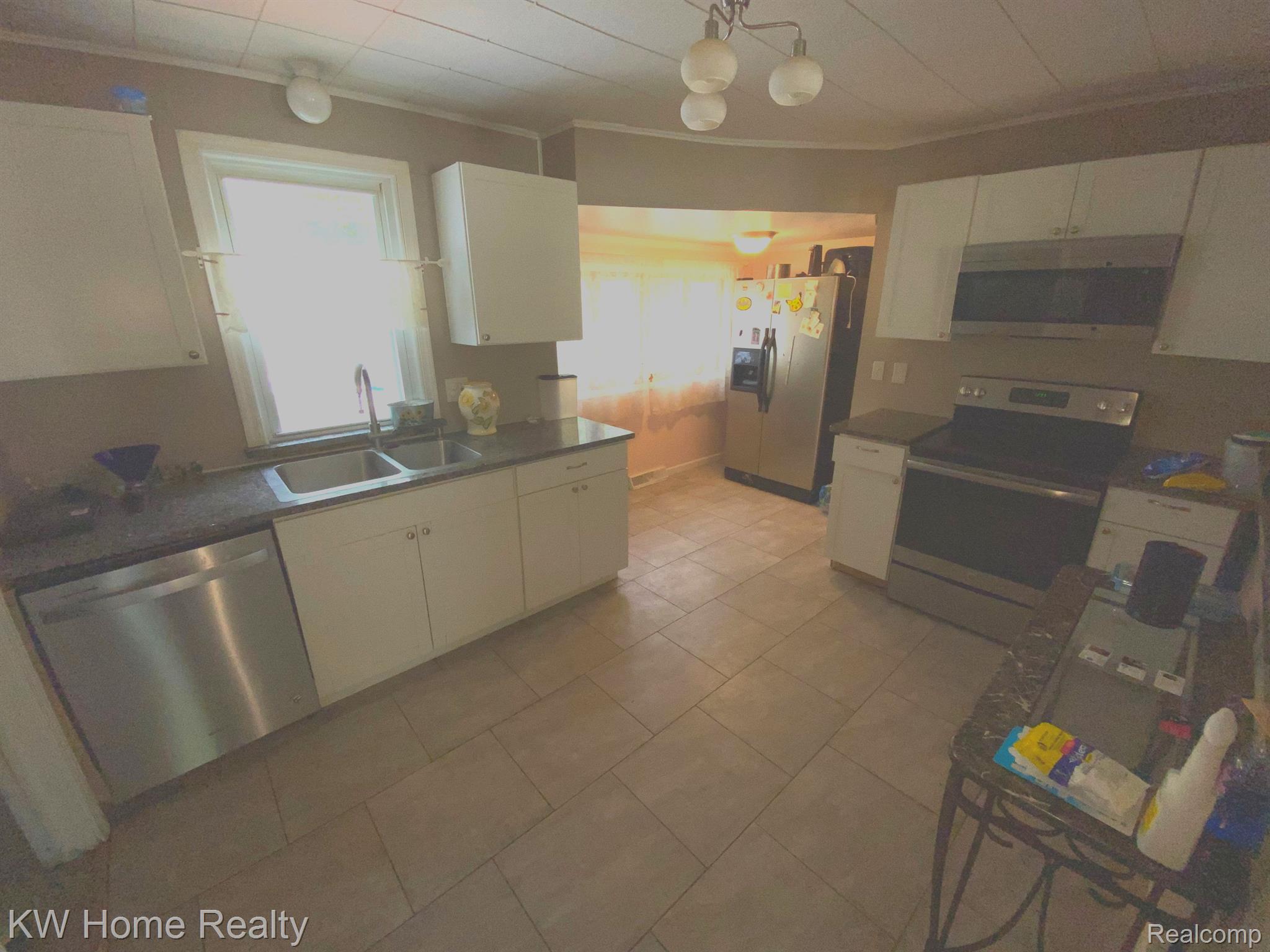3115 Crooks Road Rochester, MI 48309 - Photo 4 of 11 KITCHEN, LEAVING ALL APPLIANCES, STAINLESS STEEL