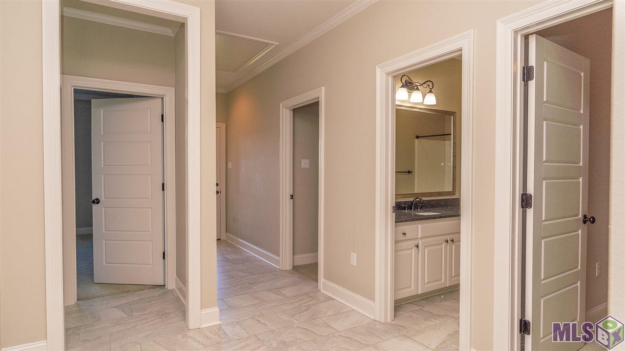 3048 Cresthaven Avenue Baton Rouge, LA 70810 - Photo 13 of 32 Gallery Image 13