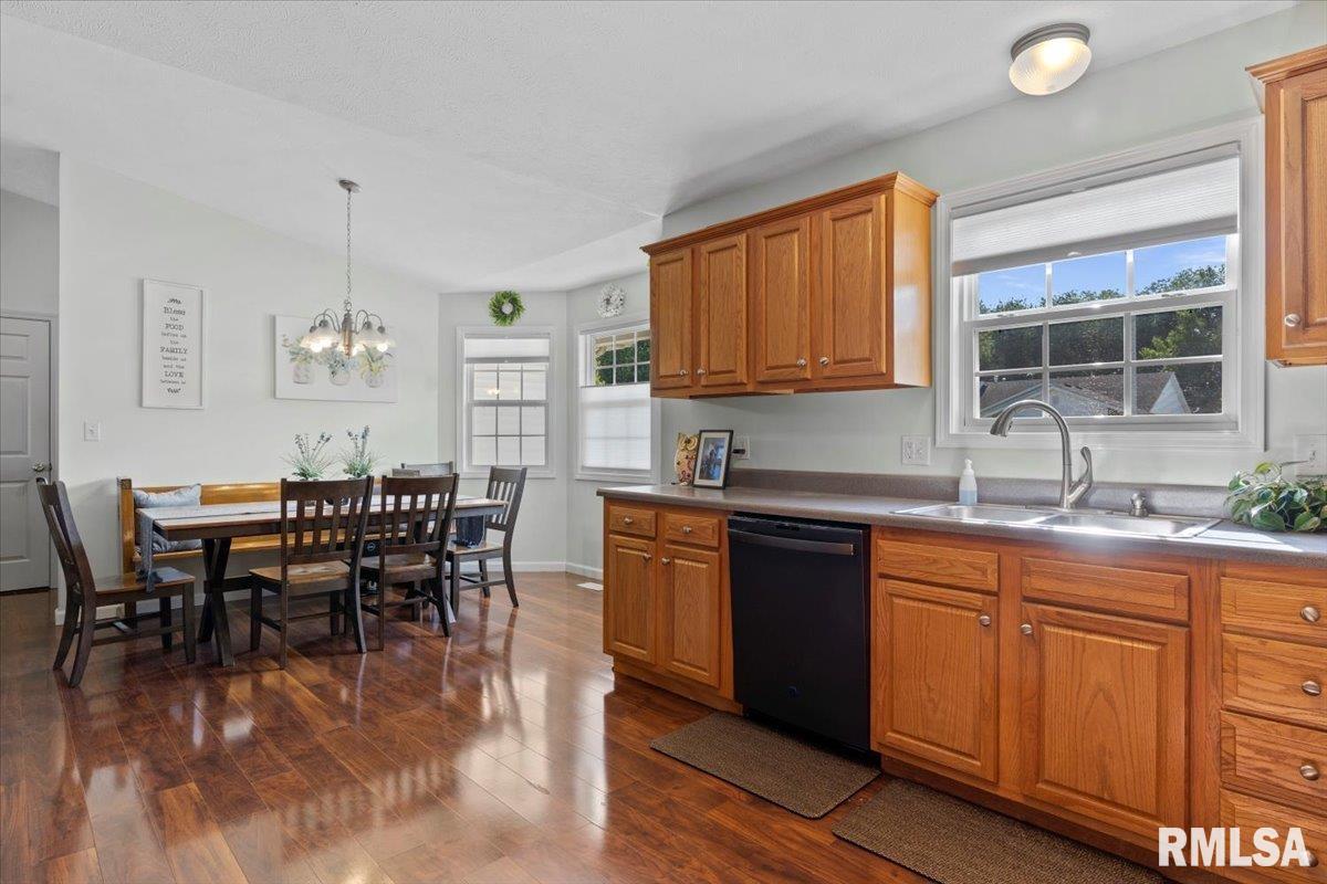 4711 Johanne Court Springfield, IL 62711 - Photo 16 of 39 Gallery Image 16