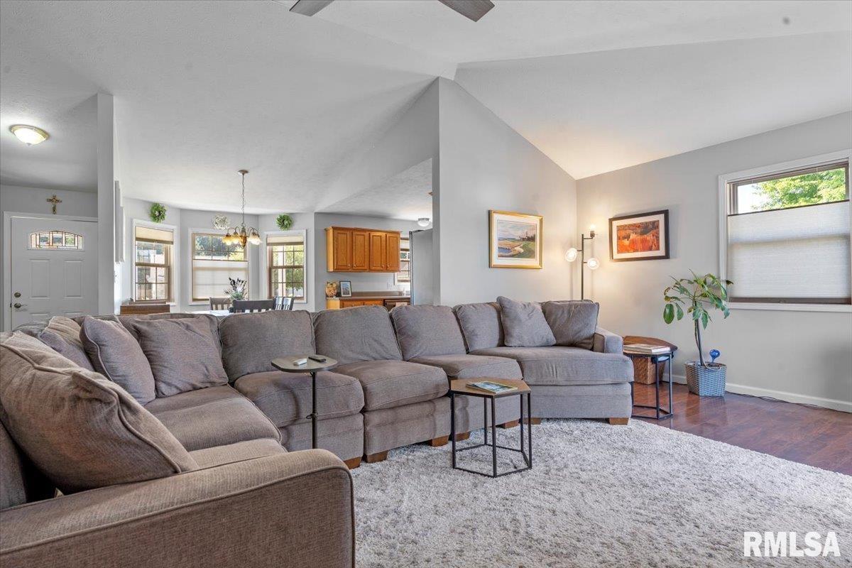 4711 Johanne Court Springfield, IL 62711 - Photo 7 of 39 Gallery Image 7