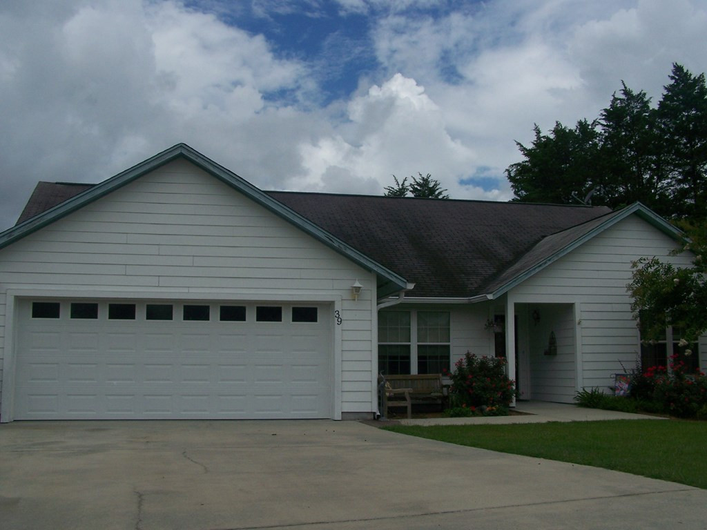 39 Peter Collinson Road Santee, SC 29142 - Photo 2 of 9 Gallery Image 2