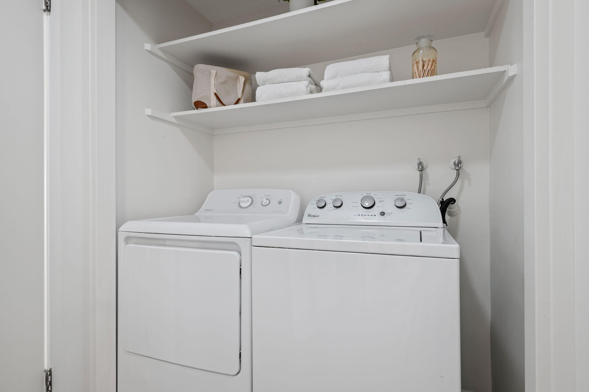 5820 Encina Road, Unit 1 Goleta, CA 93117 - Photo 26 of 38 26-Laundry