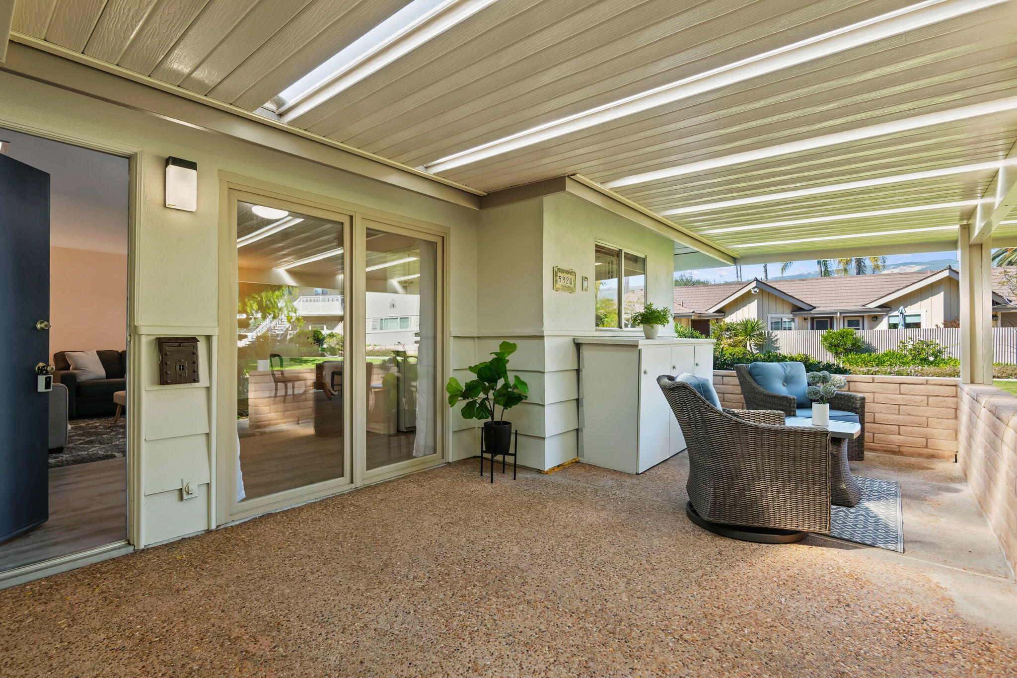 5820 Encina Road, Unit 1 Goleta, CA 93117 - Photo 6 of 38 06-Front Patio