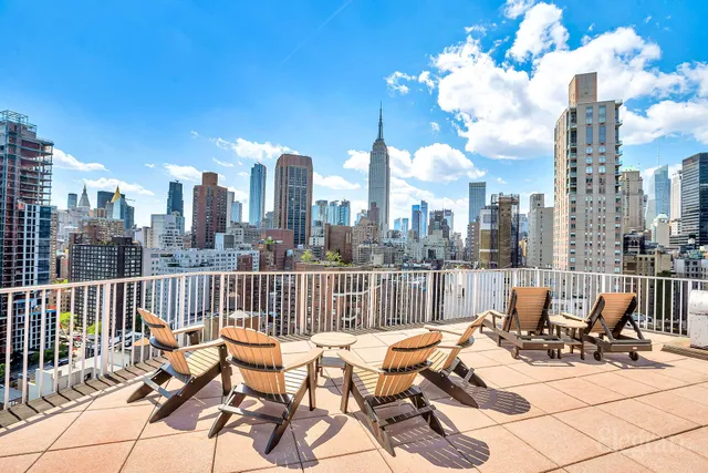 $370,000 | 225 East 36th Street, Unit 1A | Murray Hill