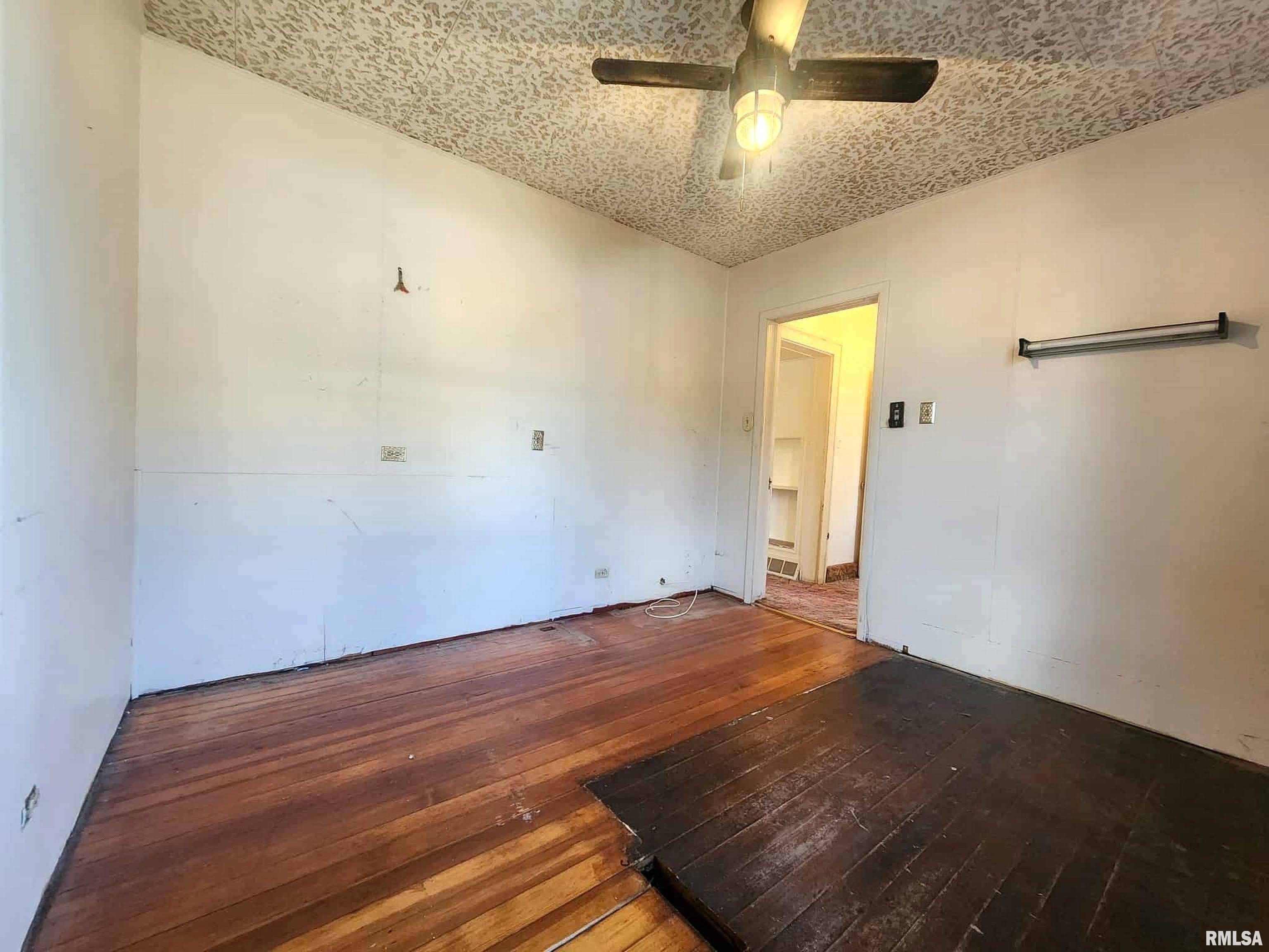 1501 Sycamore Street Quincy, IL 62301 - Photo 15 of 31