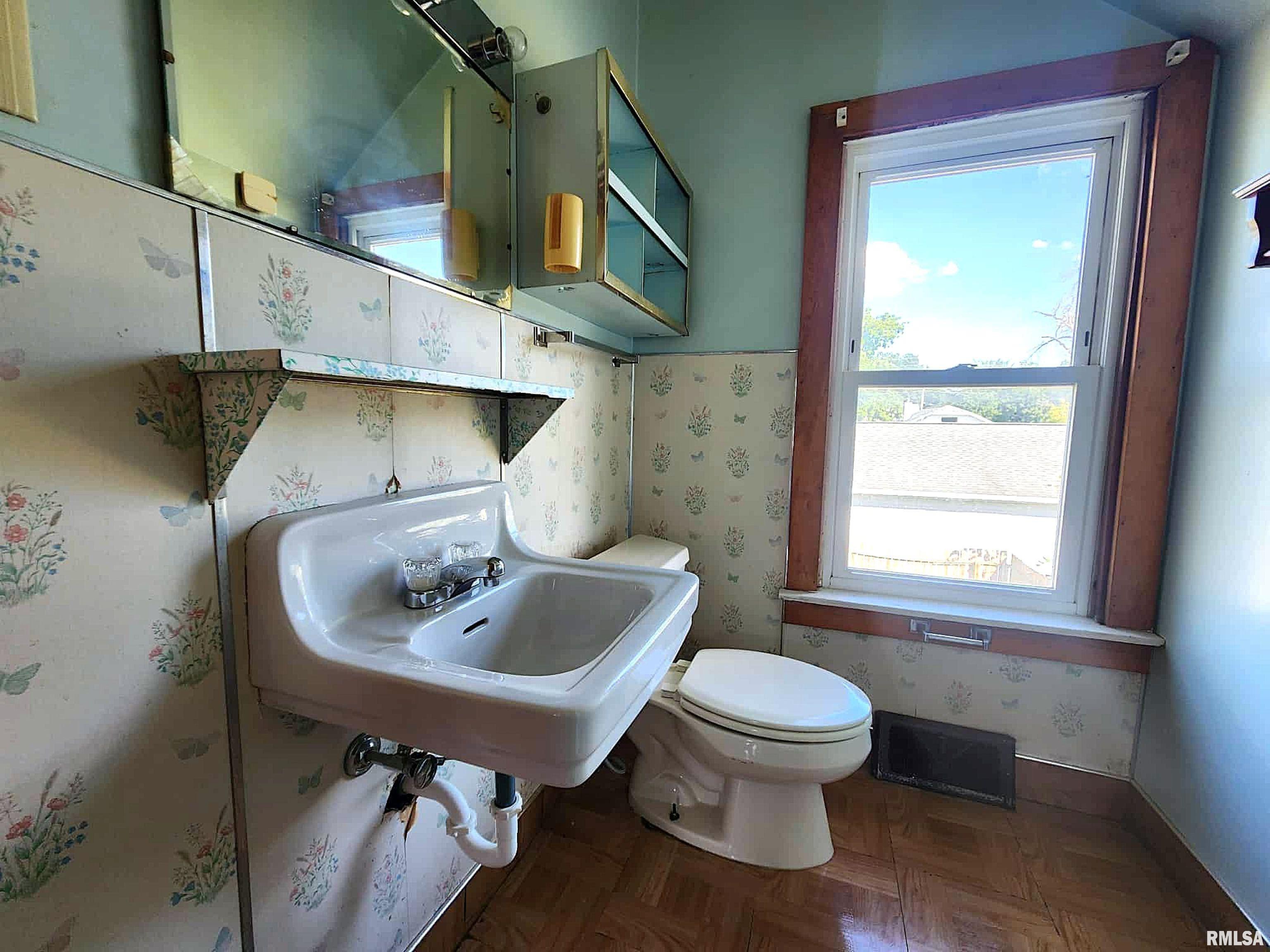 1501 Sycamore Street Quincy, IL 62301 - Photo 17 of 31