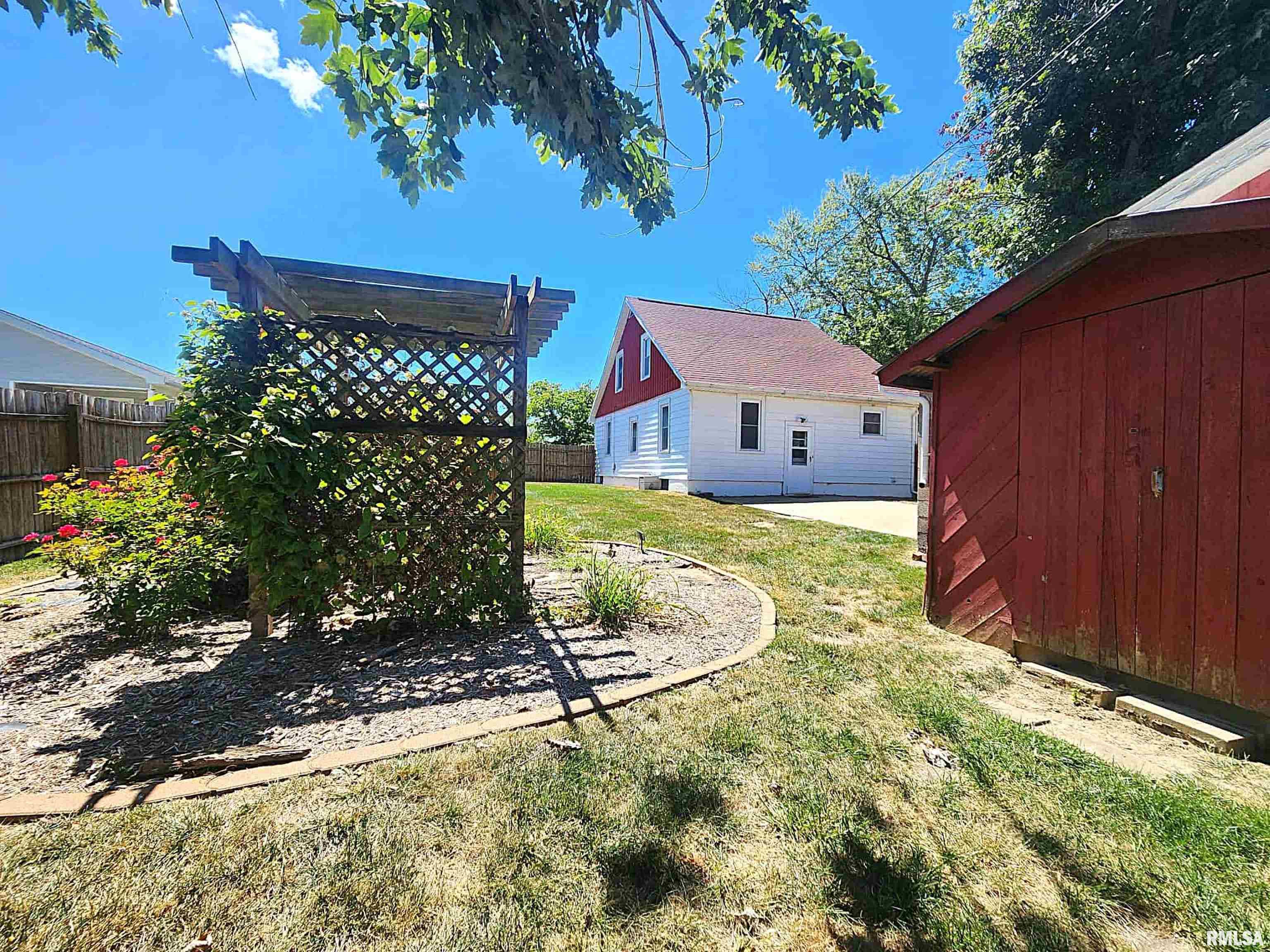 1501 Sycamore Street Quincy, IL 62301 - Photo 25 of 31