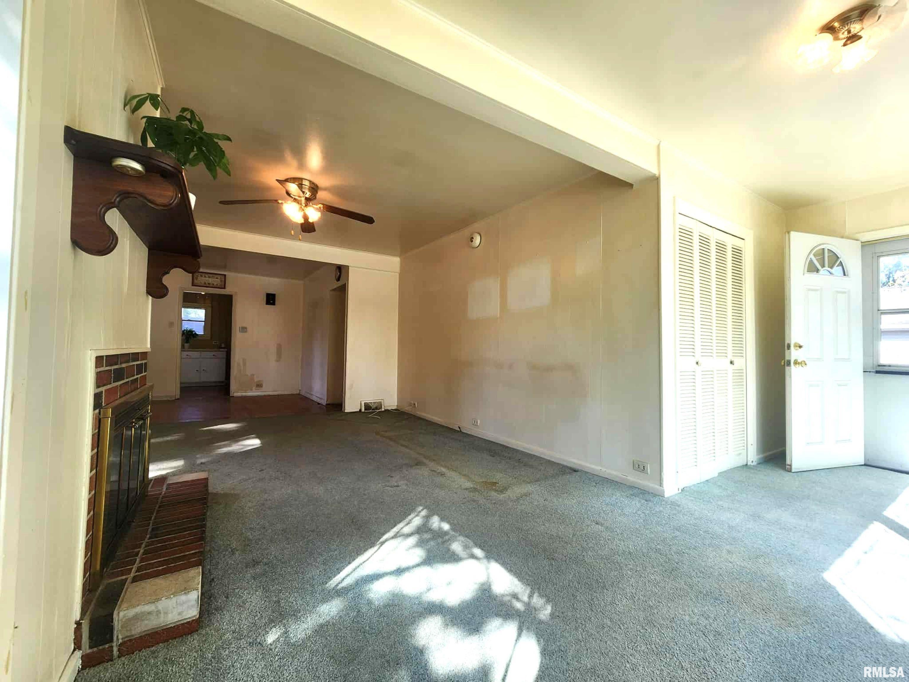 1501 Sycamore Street Quincy, IL 62301 - Photo 4 of 31