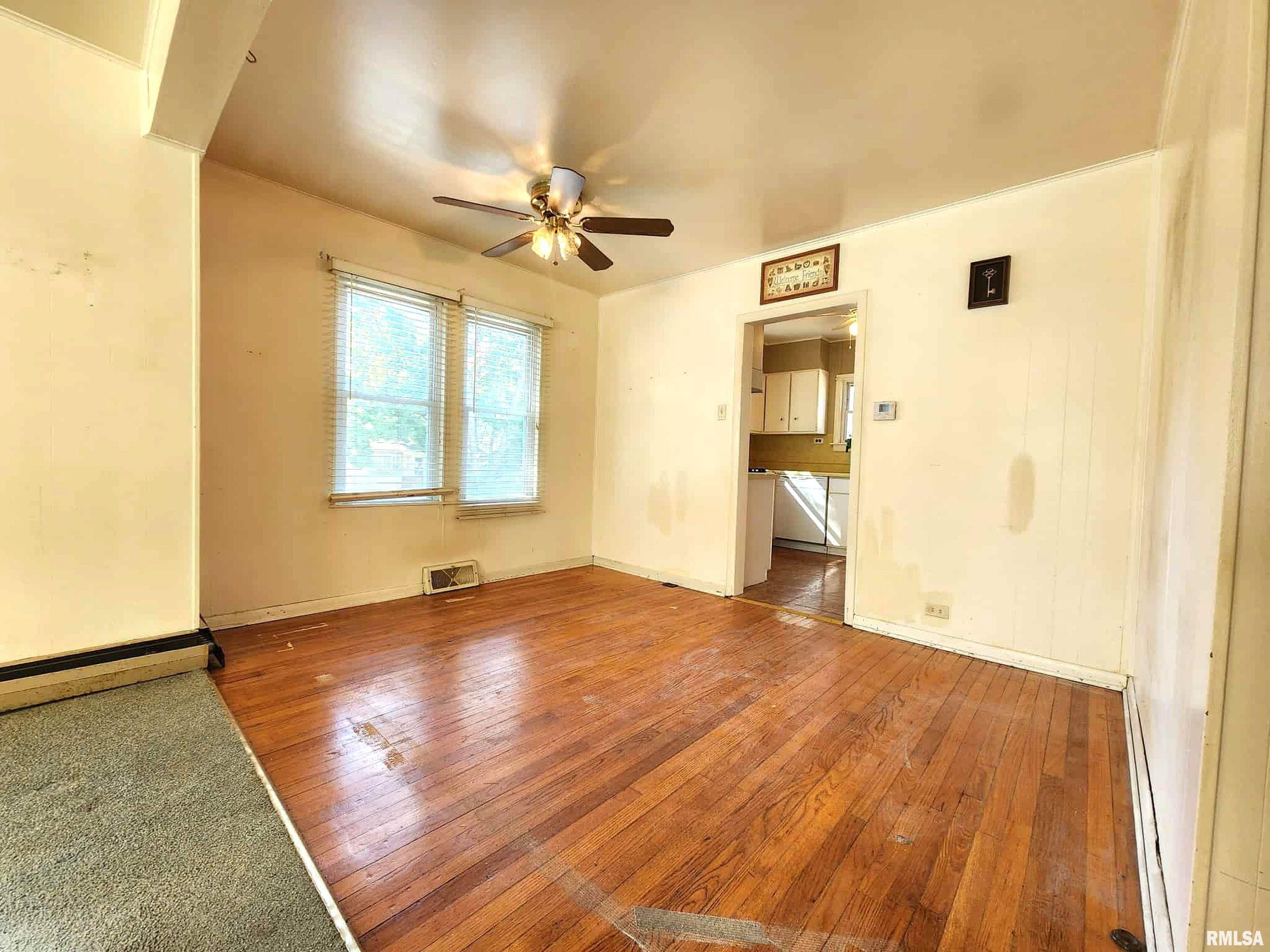 1501 Sycamore Street Quincy, IL 62301 - Photo 7 of 31