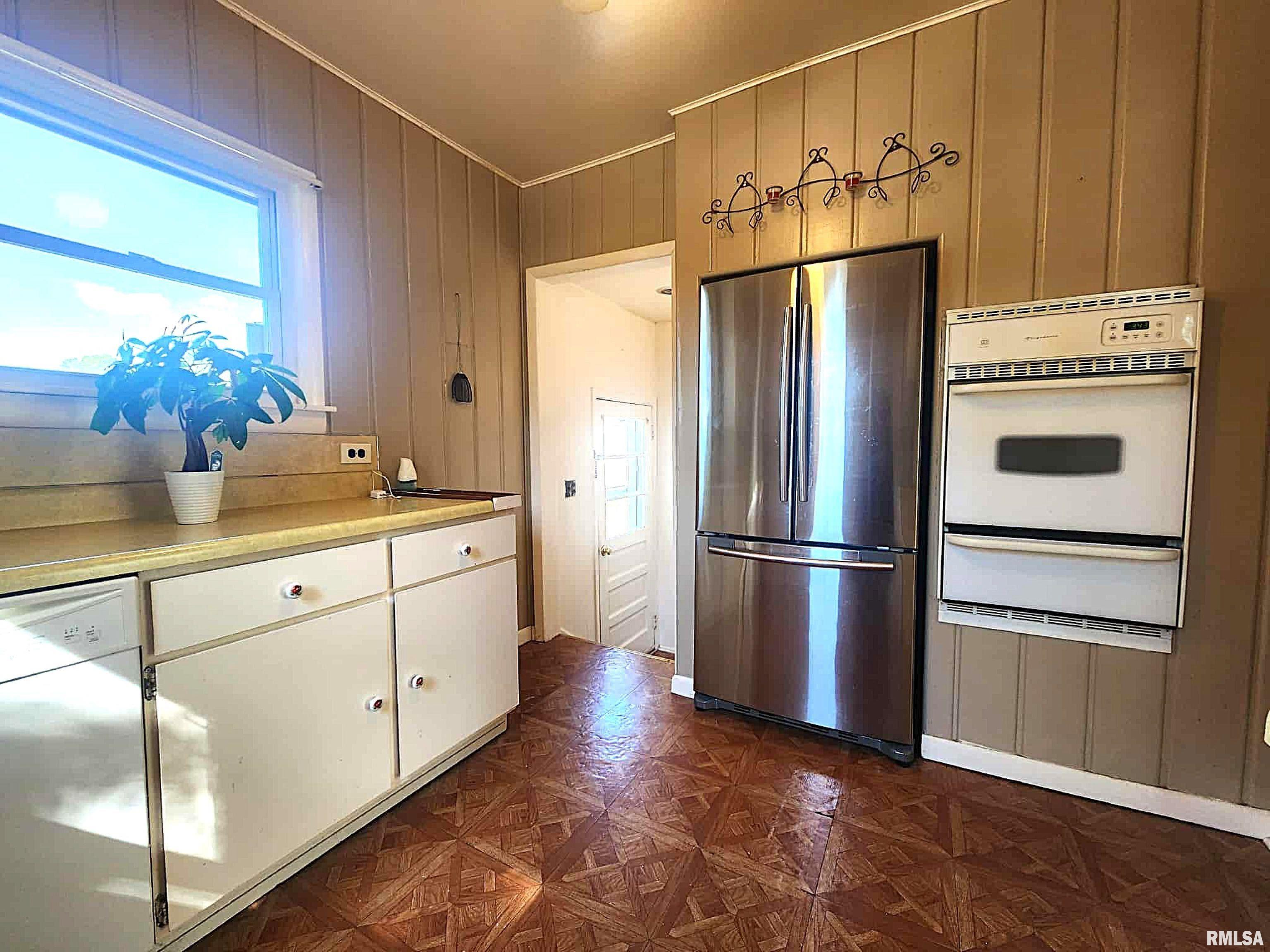 1501 Sycamore Street Quincy, IL 62301 - Photo 10 of 31