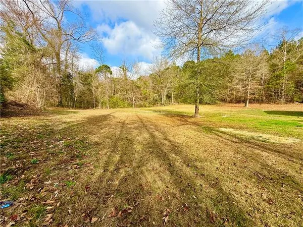$130,000 | 3745 Highway 107, Pineville, LA 71360