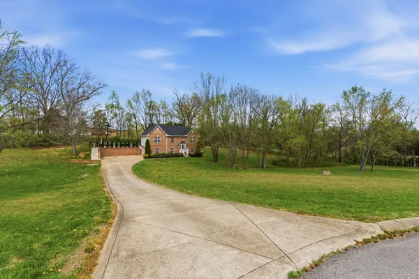 $579,900 | 2034 Christy Lane, Greenbrier, TN 37073