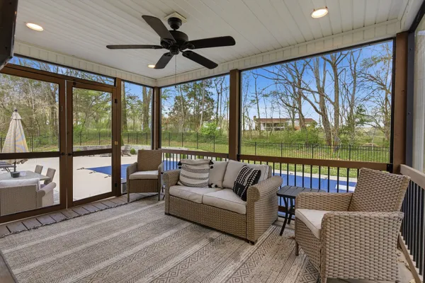 $579,900 | 2034 Christy Lane, Greenbrier, TN 37073