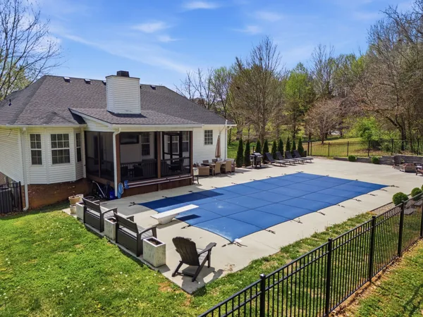 $579,900 | 2034 Christy Lane, Greenbrier, TN 37073