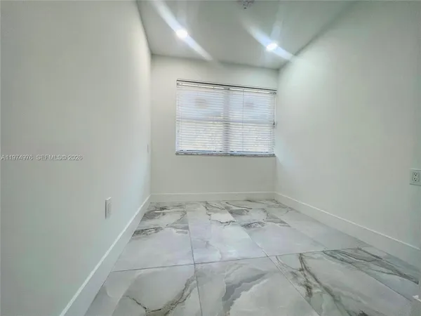 $5,695 | 1649 Northeast 8th Avenue, Fort Lauderdale, FL 33305