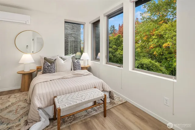 $699,990 | 1120 16th Avenue, Unit C, Seattle, WA 98122