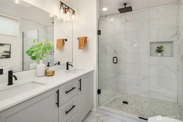 $699,990 | 1120 16th Avenue, Unit C, Seattle, WA 98122