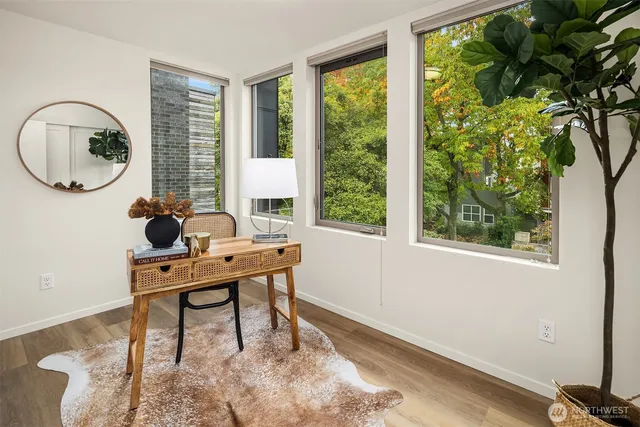 $699,990 | 1120 16th Avenue, Unit C, Seattle, WA 98122