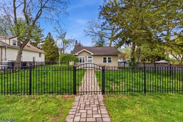 $399,999 | 86 Hiawatha Boulevard, Lake Hiawatha, NJ 07034