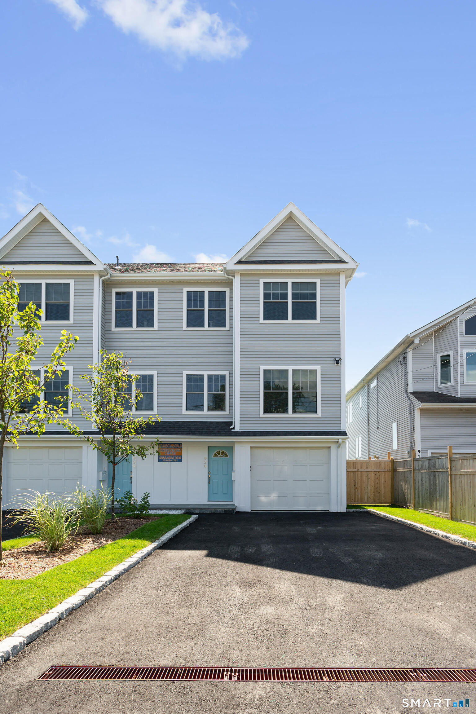 928 Reef Road Fairfield, CT 06824 - Photo 3 of 15 Gallery Image 3