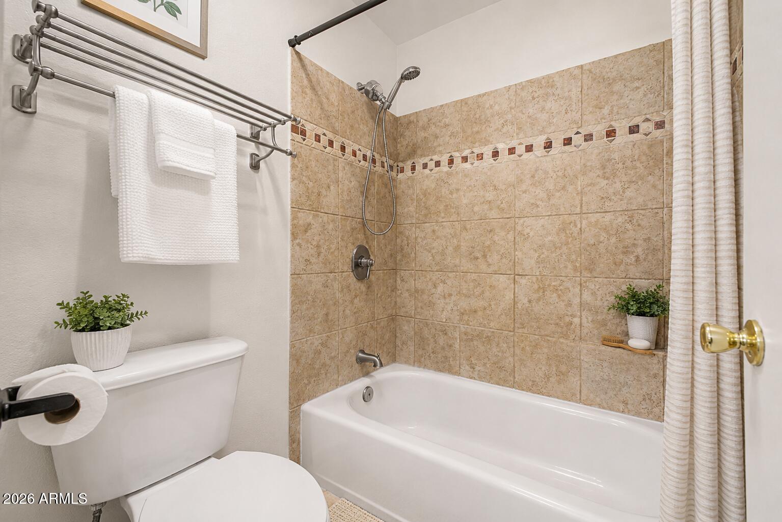 5525 East Thomas Road, Unit R13 Phoenix, AZ 85018 - Photo 14 of 30 shower