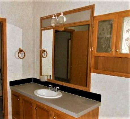 4363 Moore Road Allegan, MI 49010 - Photo 13 of 14 BATH 2