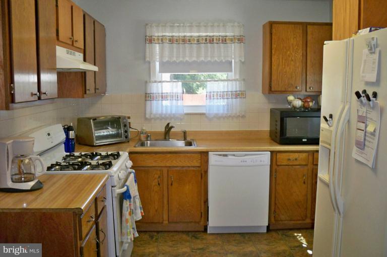 1009 Dunholme Road Reisterstown, MD 21136 - Photo 24 of 25 Kitchen