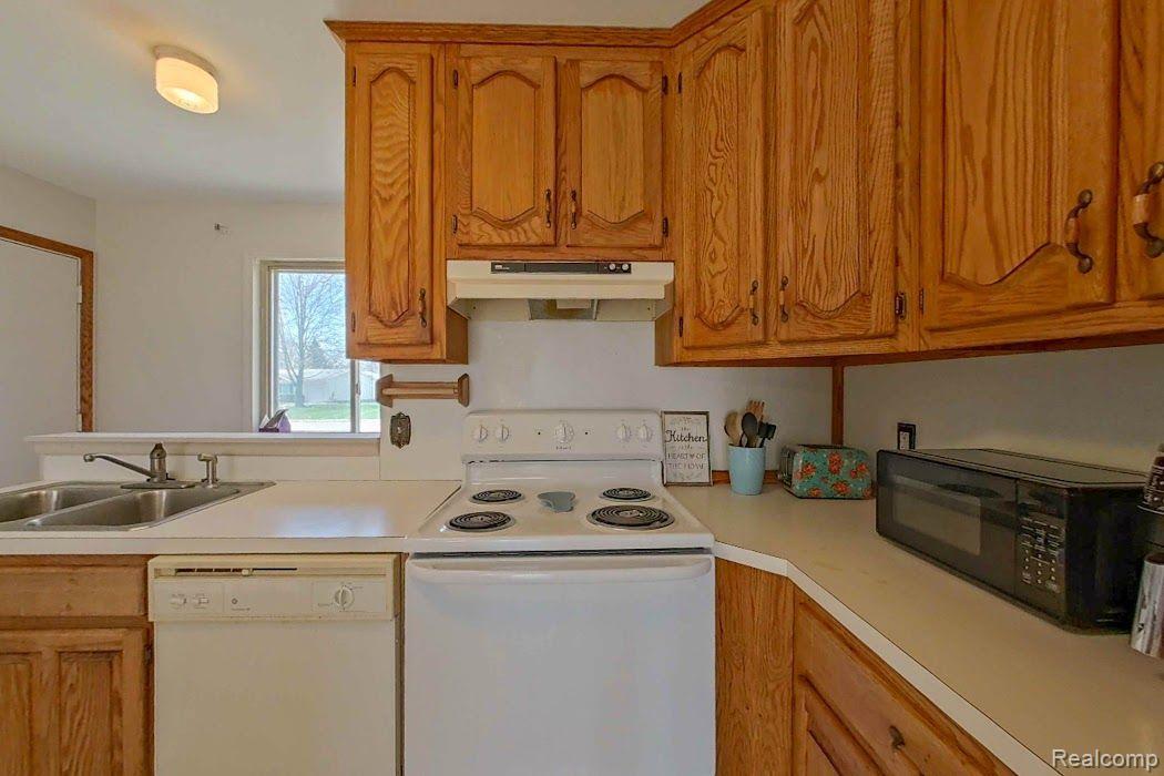 5515 Colony Road Grand Blanc, MI 48439 - Photo 10 of 24 Gallery Image 10