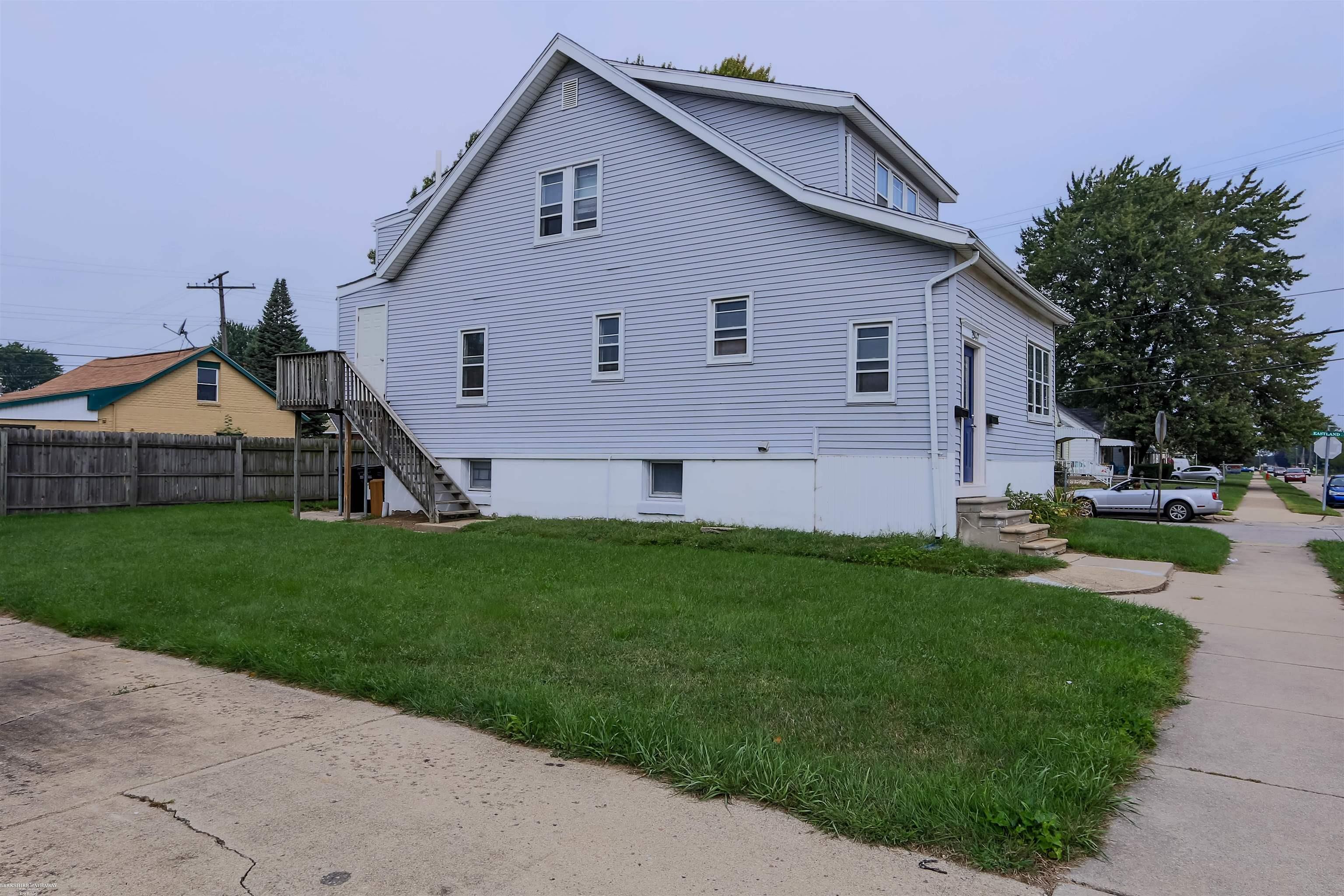 29447 Kelly Road, Unit APARTMENT A Roseville, MI 48066 - Photo 5 of 41