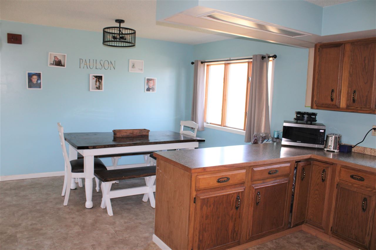 5030 West Pleasant Valley Road Blanchard, MI 49310 - Photo 7 of 22 1885671-6.JPG