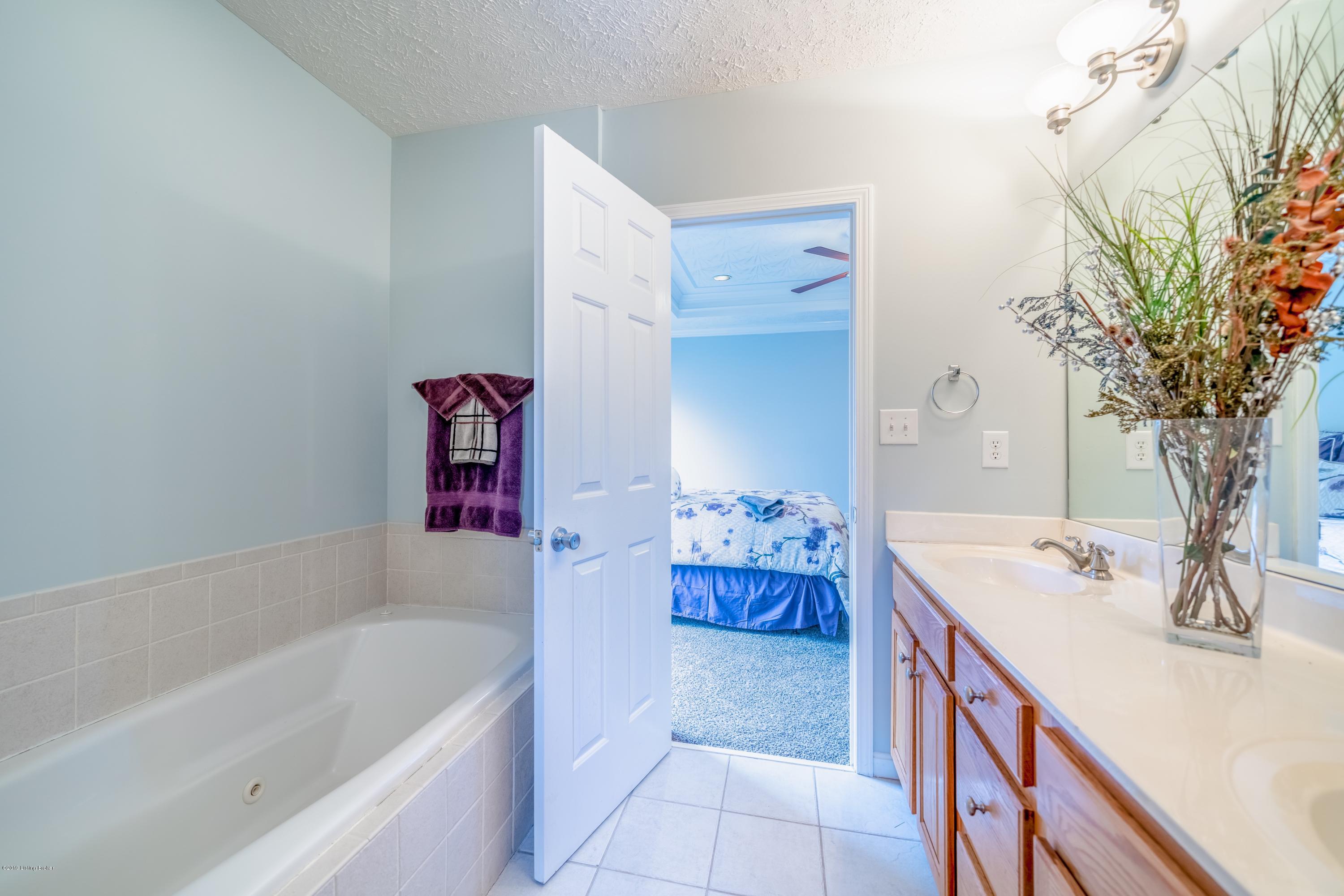 7711 Aspen Ridge Road Louisville, KY 40214 - Photo 29 of 45 7711 Aspen Ridge Road 30