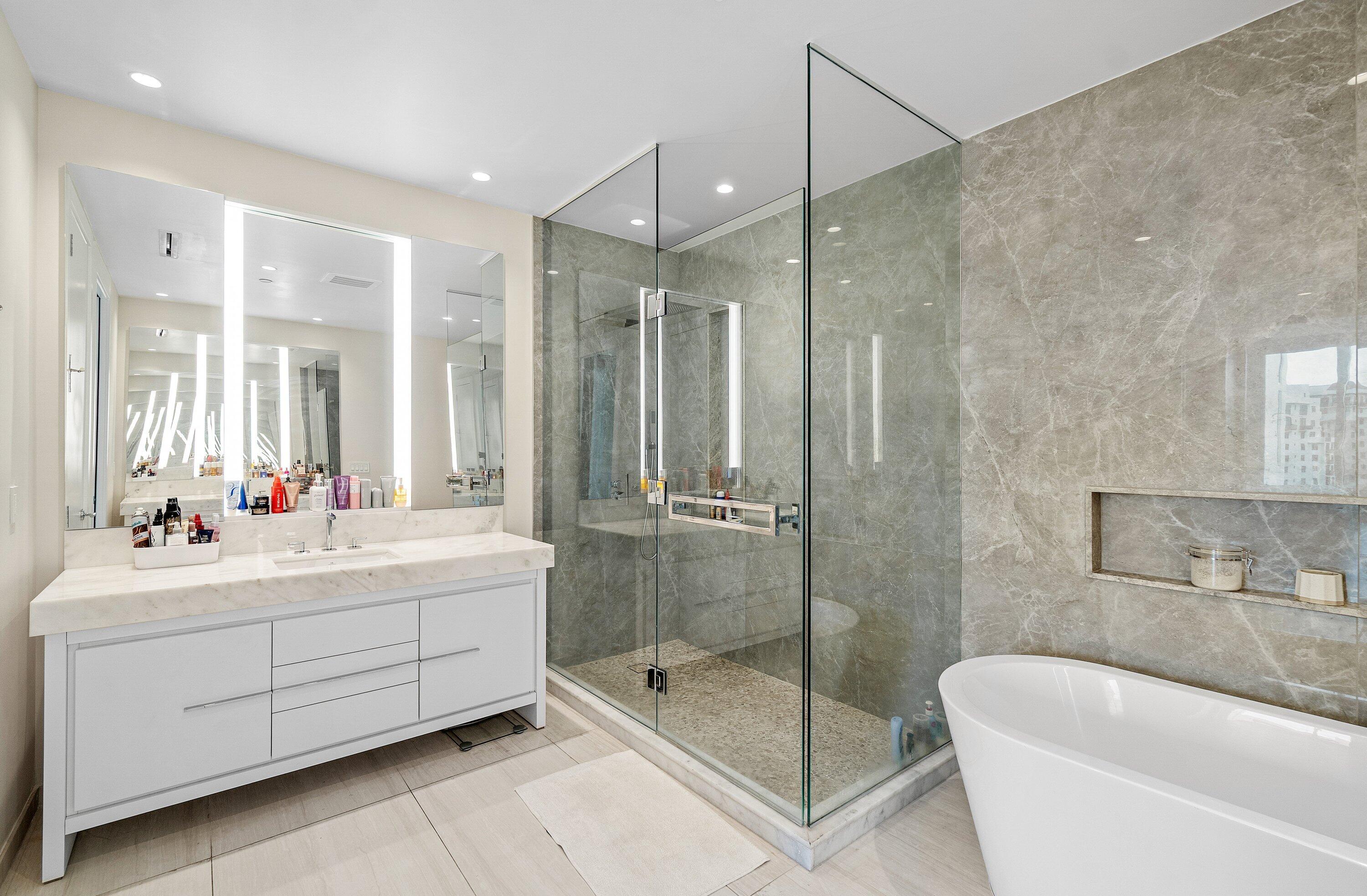 200 Southeast Mizner Boulevard, Unit 810 Boca Raton, FL 33432 - Photo 20 of 29 028-200SoutheastMiznerBoulevard-810-Boca