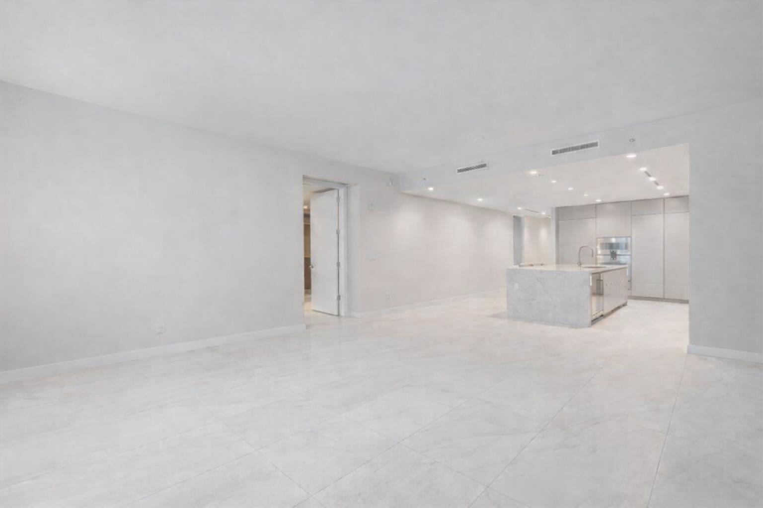 200 Southeast Mizner Boulevard, Unit 810 Boca Raton, FL 33432 - Photo 6 of 23 810 Alina