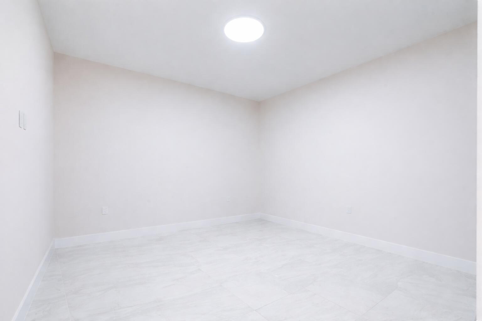 200 Southeast Mizner Boulevard, Unit 810 Boca Raton, FL 33432 - Photo 7 of 23 810 Alina (9) - Edited