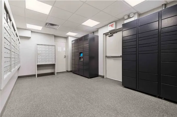 $2,991 | 420 West Belmont Avenue, Unit 4E, Chicago, IL 60657