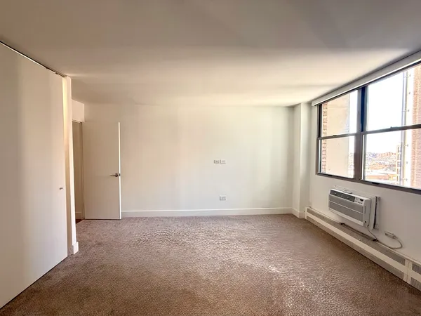 $2,991 | 420 West Belmont Avenue, Unit 4E, Chicago, IL 60657