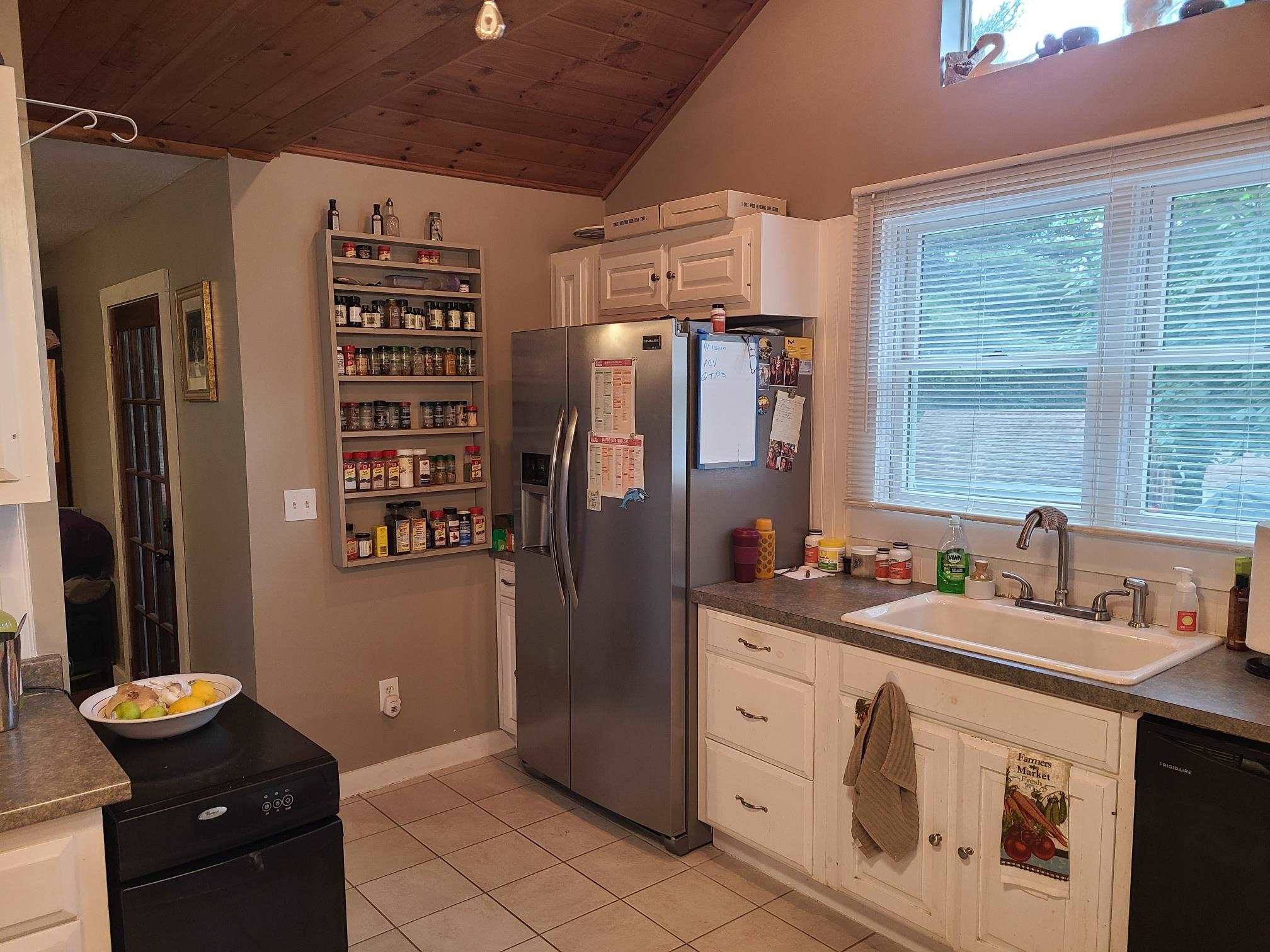 1236 Turnpike Road New Ipswich, NH 03071 - Photo 4 of 29