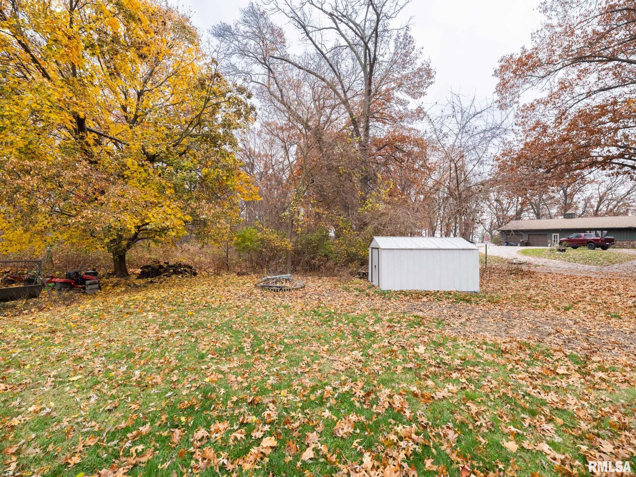 320 Ehrett Street Creve Coeur, IL 61610 - Photo 4 of 45 Gallery Image 4