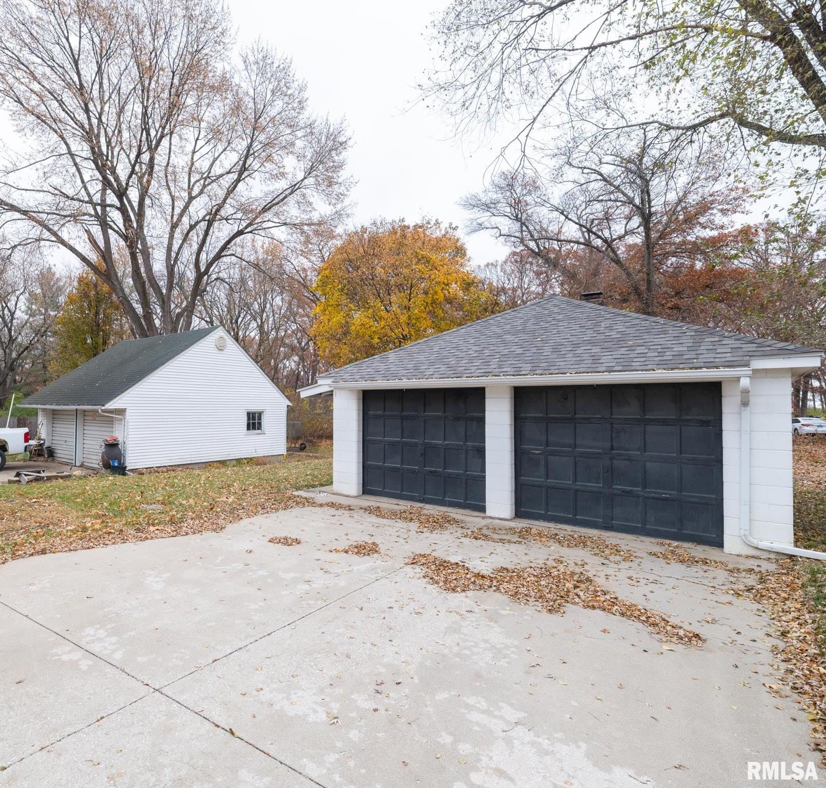320 Ehrett Street Creve Coeur, IL 61610 - Photo 5 of 45 Gallery Image 5