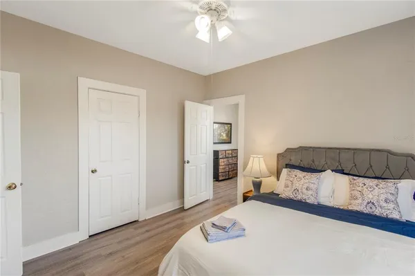 $1,995 | 702 Northwest 2nd Avenue, Gainesville, FL 32601