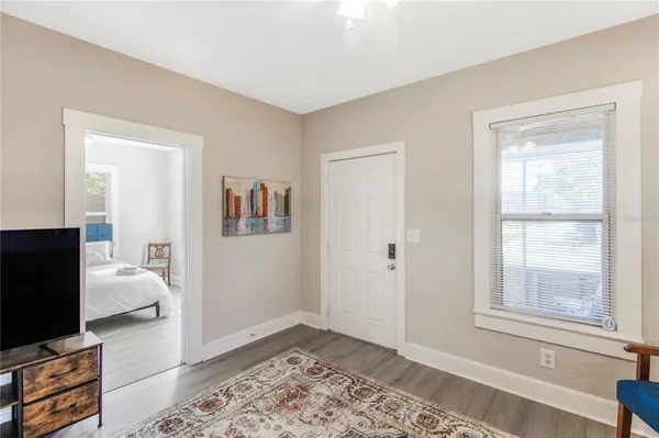 $1,995 | 702 Northwest 2nd Avenue, Gainesville, FL 32601