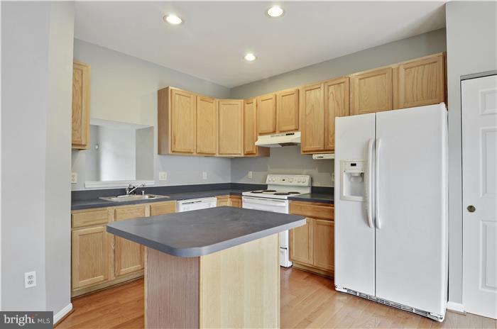 1522 Rambling Way North Frederick, MD 21701 - Photo 6 of 22 Kitchen