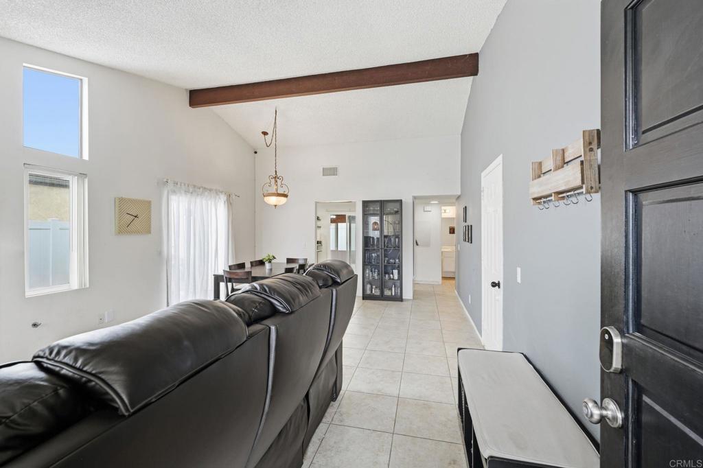270 Chestnut Way Oceanside, CA 92057 - Photo 12 of 43 a living room with furniture