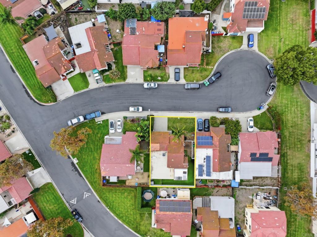 270 Chestnut Way Oceanside, CA 92057 - Photo 42 of 43 an aerial view of residential houses with outdoor space and parking
