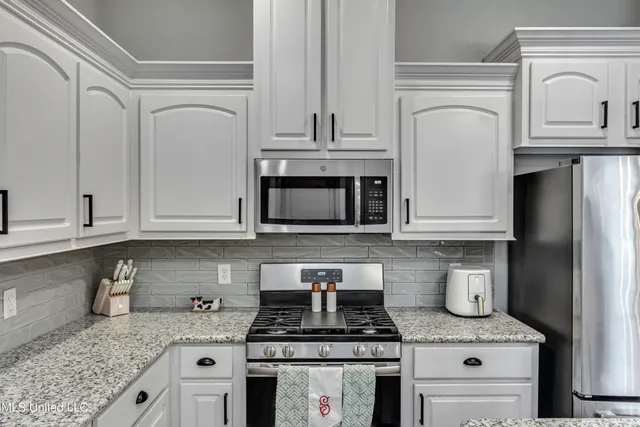 $310,000 | 151 Western Ridge Circle, Canton, MS 39046