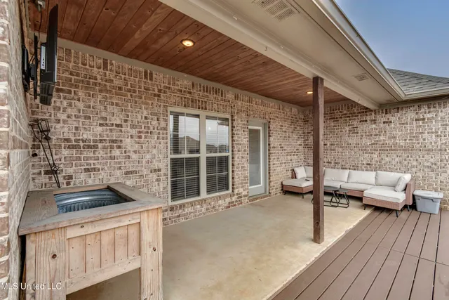 $310,000 | 151 Western Ridge Circle, Canton, MS 39046