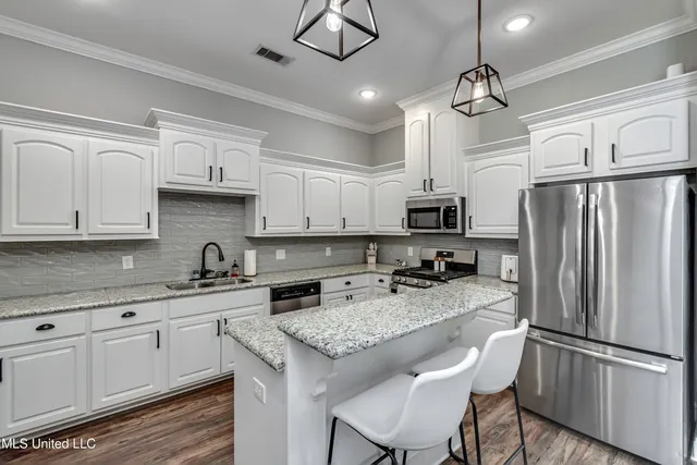 $310,000 | 151 Western Ridge Circle, Canton, MS 39046