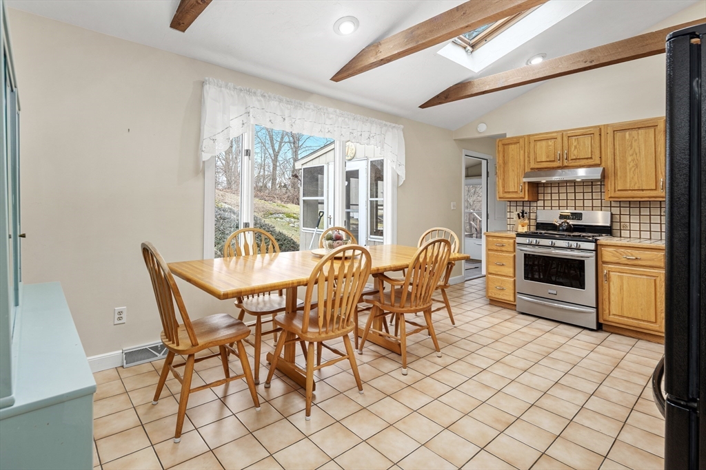 56 Foley Beach Road Hingham, MA 02043 - Photo 9 of 25 Gallery Image 9